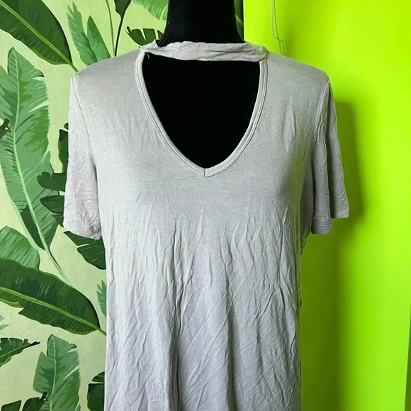 143 Story by Line Up Lavender Purple Keyhole neck Tunic Short Sleeve Tee M - Picture 2 of 3